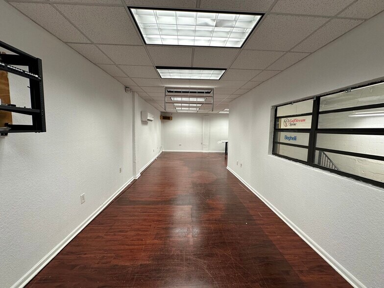 More Photos Of 5751 Dawson St, Hollywood Warehouse For Lease