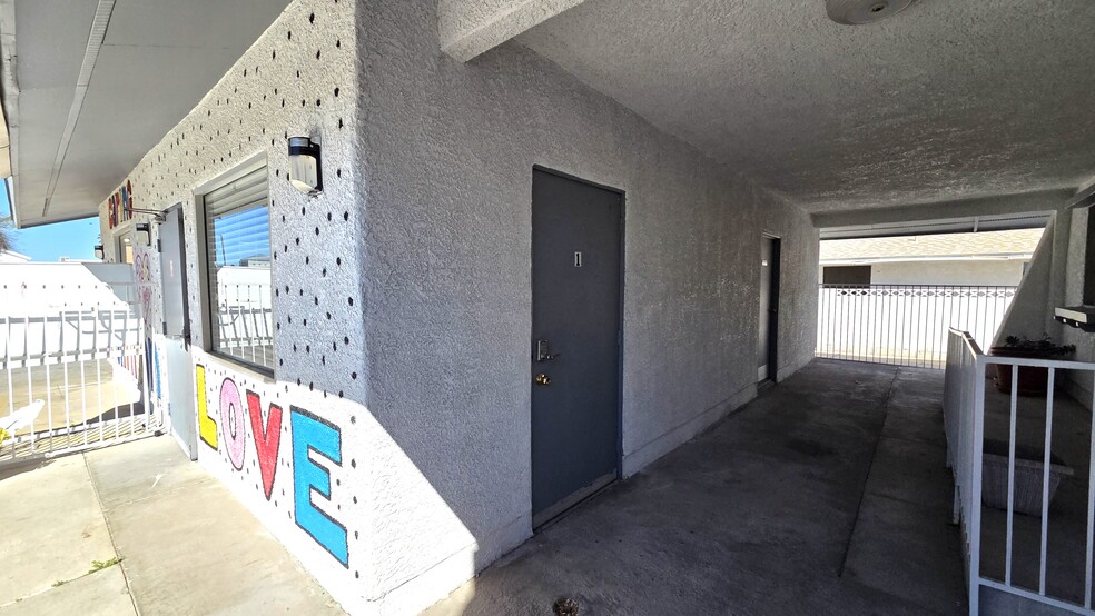 More Photos Of 3525 E Sunset Rd, Las Vegas Schools For Lease