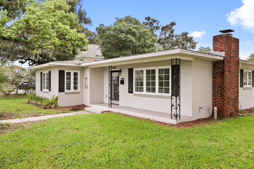 More Photos Of 104 S Clyde Ave, Kissimmee Office For Sale