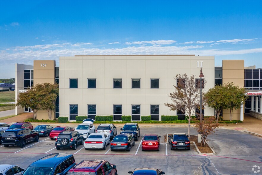 More Photos Of 757 E US Highway 80, Forney Medical For Lease