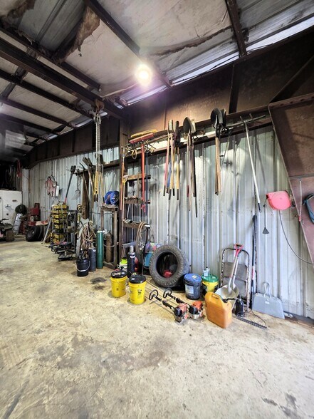 More Photos Of 22195 Cedar St, Robertsdale Warehouse For Sale