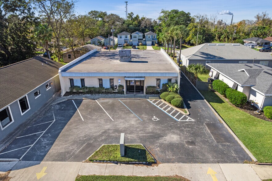 More Photos Of 911 S 8th St, Fernandina Beach Loft Creative Space For Sale