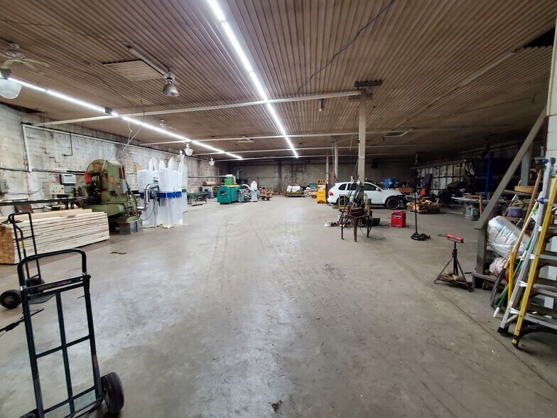 More Photos Of 1408 Glenn Ave, Kannapolis Warehouse For Lease