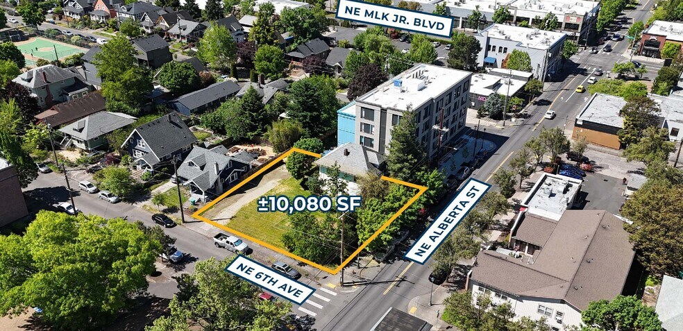 Primary Photo Of 526 Ne Alberta St, Portland Land For Sale