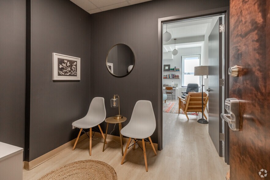 More Photos Of 26 Court St, Brooklyn Office Residential For Lease