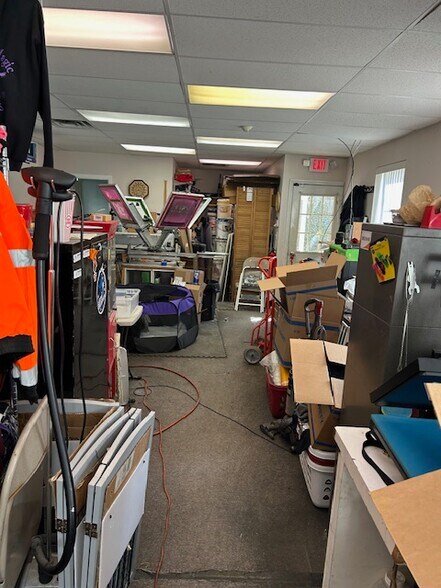 More Photos Of 4 Main St, New Egypt General Retail For Sale