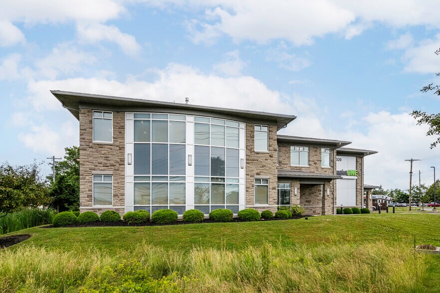 More Photos Of 3020 Orchard Park Rd, Buffalo Office For Sale