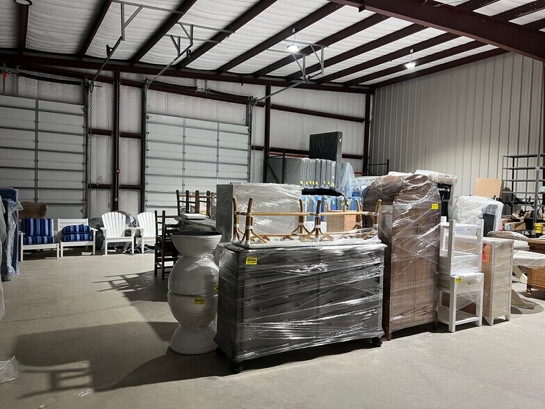 More Photos Of 333 Anchor St, Corpus Christi Industrial For Sale