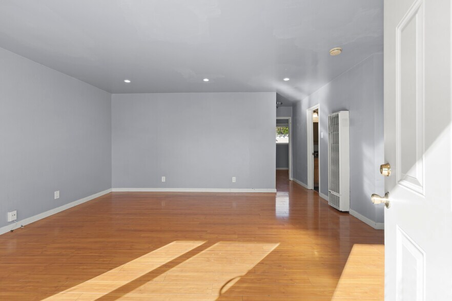 More Photos Of 2216 E 23rd St, Oakland Apartments For Sale