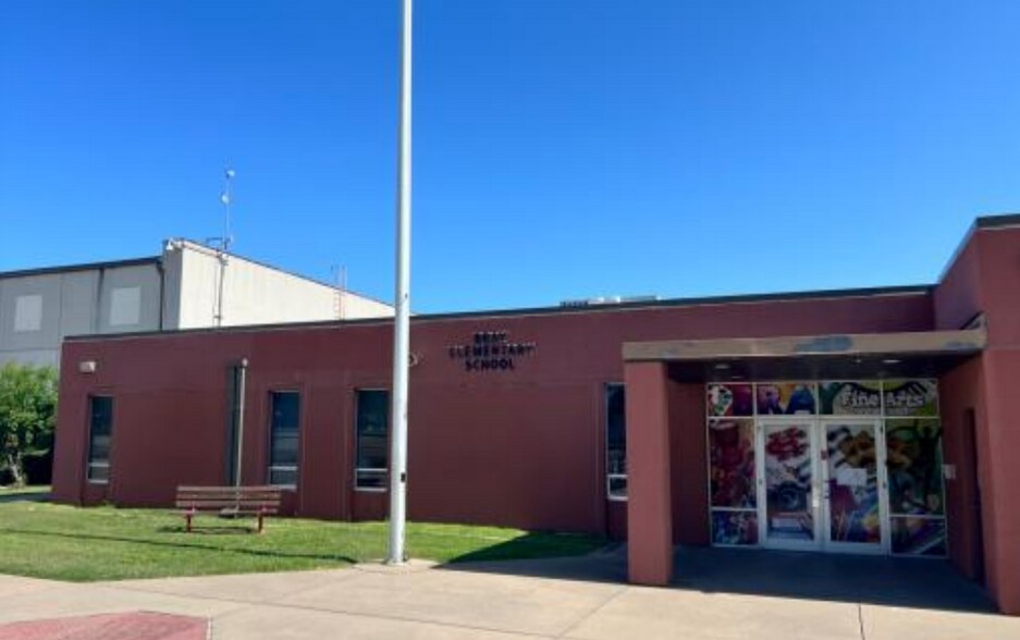 More Photos Of 700 Bennett St, Cedar Hill Schools For Sale