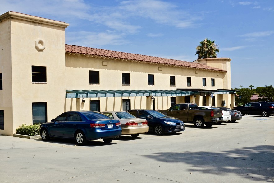 More Photos Of 1845-1857 Huntington Dr, Duarte Restaurant For Lease