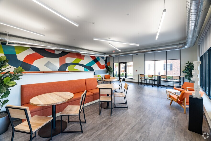 More Photos Of 1021 Jefferson St, Muskegon Apartments For Lease