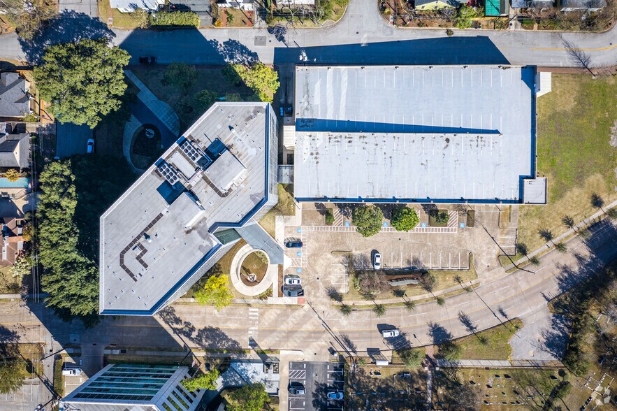 More Photos Of 602 Sawyer St, Houston Office For Lease