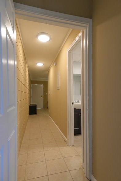 More Photos Of 212 Old Belwood Rd, Calhoun Apartments For Sale