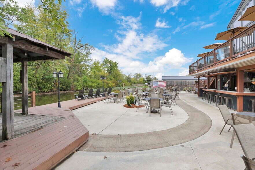 More Photos Of 14675 Zion Rd, Thornville Restaurant For Sale