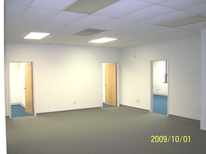 More Photos Of 131 West St, Danbury Office For Lease