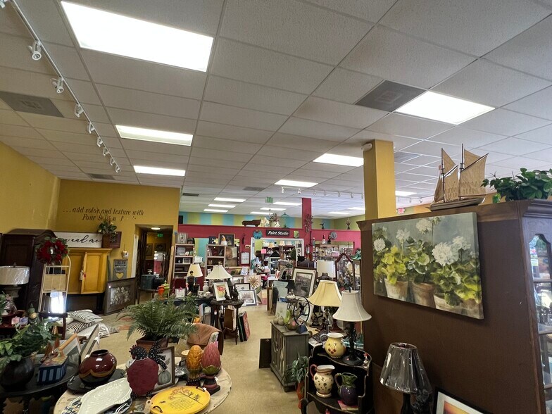 More Photos Of 1101 El Jobean Rd, Port Charlotte Freestanding For Lease