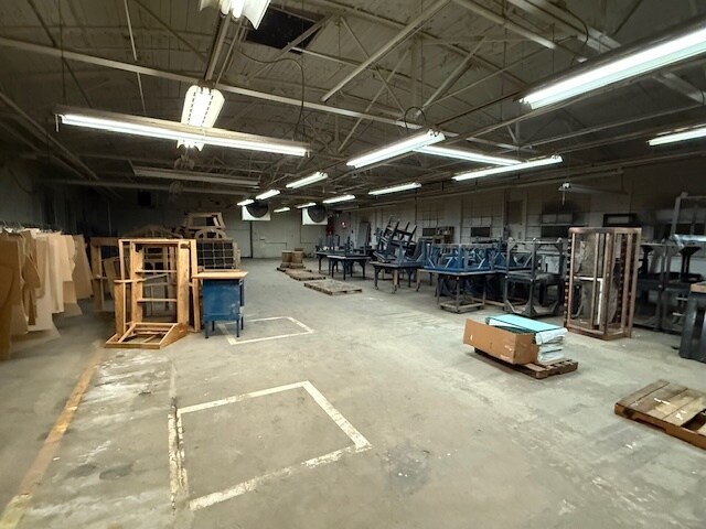 More Photos Of 486 S Center St, Taylorsville Warehouse For Sale