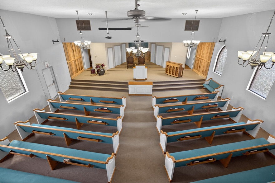 More Photos Of 205 Otter St, Danville Specialty For Sale