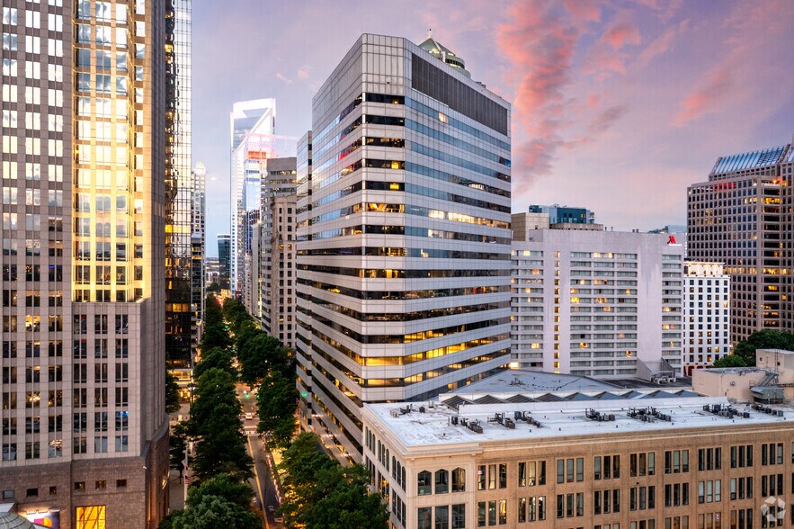 More Photos Of 101 N Tryon St, Charlotte Office For Lease