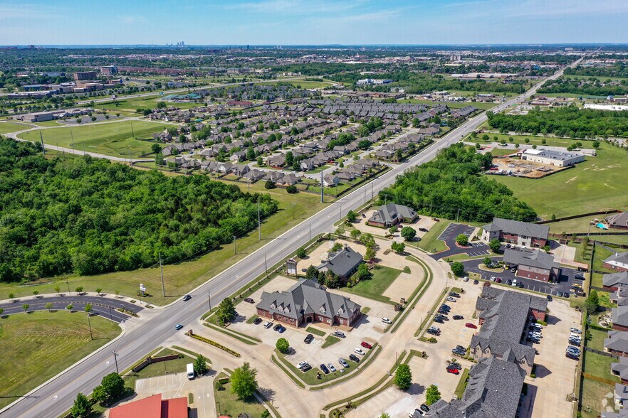 More Photos Of 4800 W San Antonio St, Broken Arrow Medical For Lease