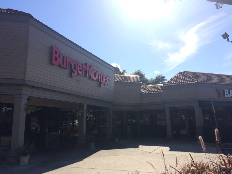 More Photos Of 2454 N McMullen Booth Rd, Clearwater Unknown For Lease