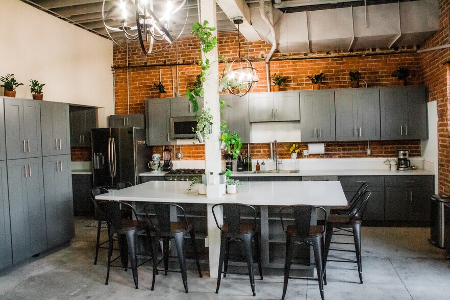 More Photos Of 1141 N Mission Rd, Los Angeles Apartments For Sale