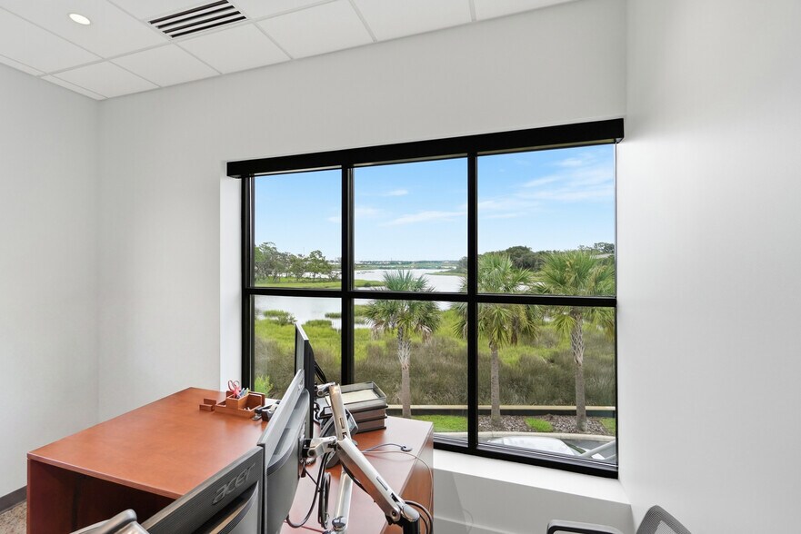 More Photos Of 1650 US Highway 1 S, Saint Augustine Office For Lease