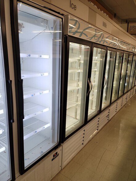 More Photos Of 452 Main St, Buffalo Drugstore For Lease