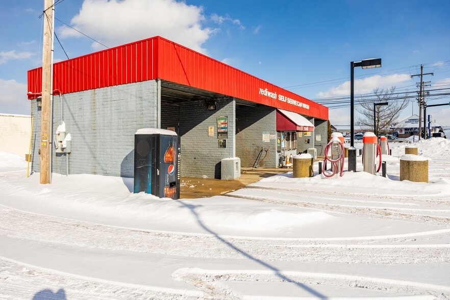 More Photos Of 10408 Northfield Rd, Northfield Carwash For Sale