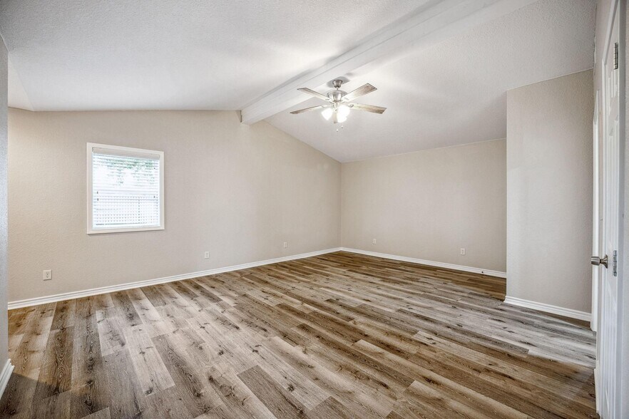 More Photos Of 7517 Us Highway 67, Stephenville Light Distribution For Sale