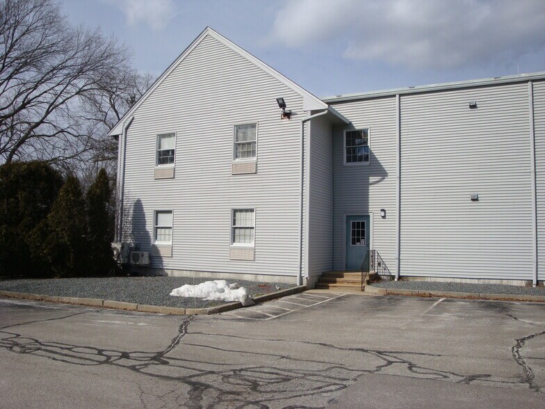 More Photos Of 555 Pleasant St, Attleboro Coworking Space