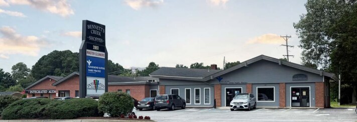 Primary Photo Of 2897 Bridge Rd, Suffolk Freestanding For Sale