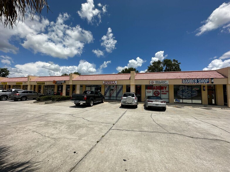 More Photos Of 104 State Road 60 W, Lake Wales Storefront For Lease