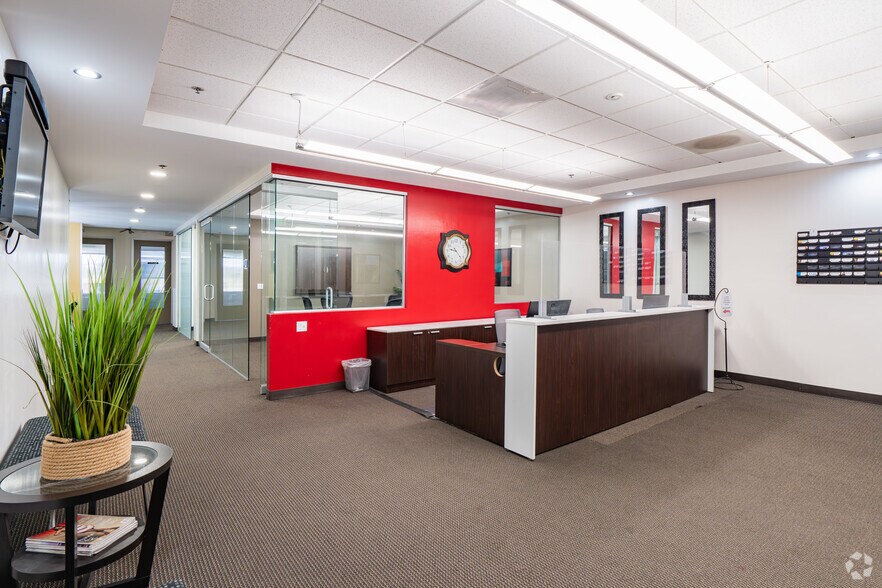 More Photos Of 4900 California Ave, Bakersfield Coworking Space