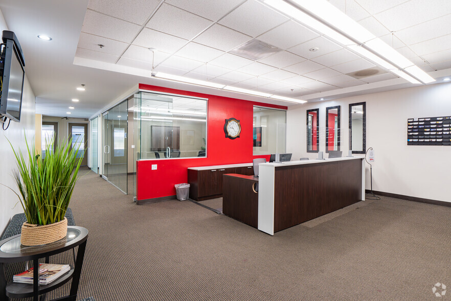 More Photos Of 4900 California Ave, Bakersfield Coworking Space