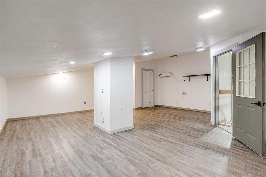 More Photos Of 640 E Highway 199, Springtown Warehouse For Sale