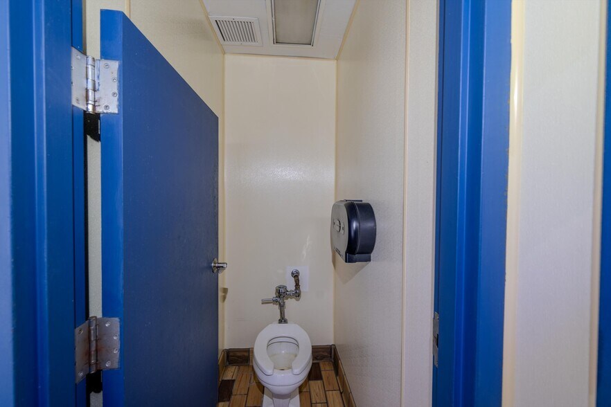 More Photos Of 270 Broadway, Whitehall Freestanding For Sale