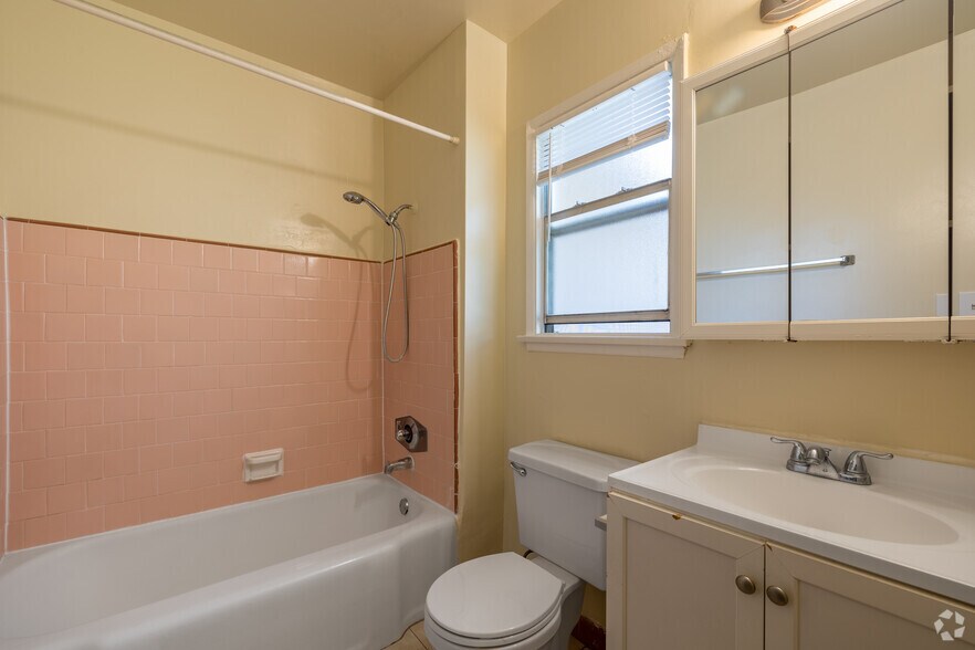 More Photos Of 5203 Knowlton St, Los Angeles Apartments For Sale