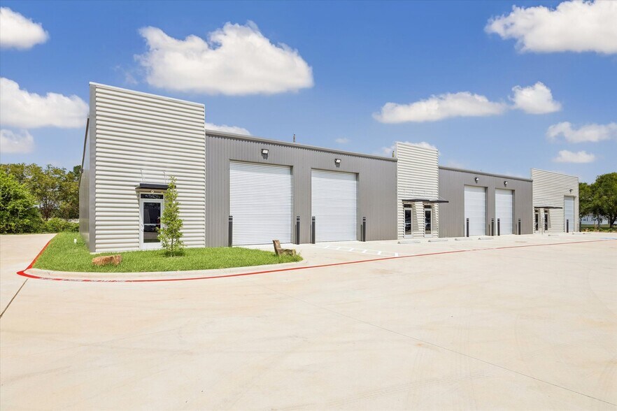 More Photos Of 19103 Hufsmith Kohrville Rd, Tomball Unknown For Lease