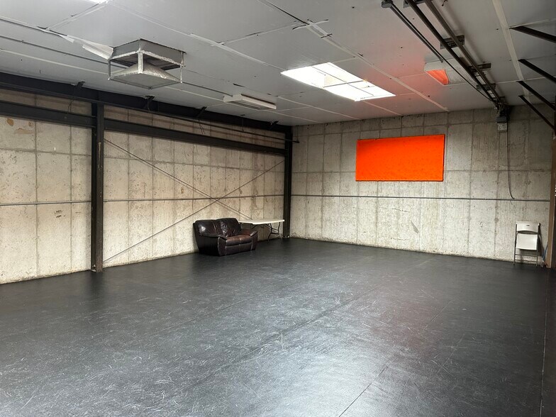 More Photos Of 2827 S 2300 E, Salt Lake City Storefront For Lease