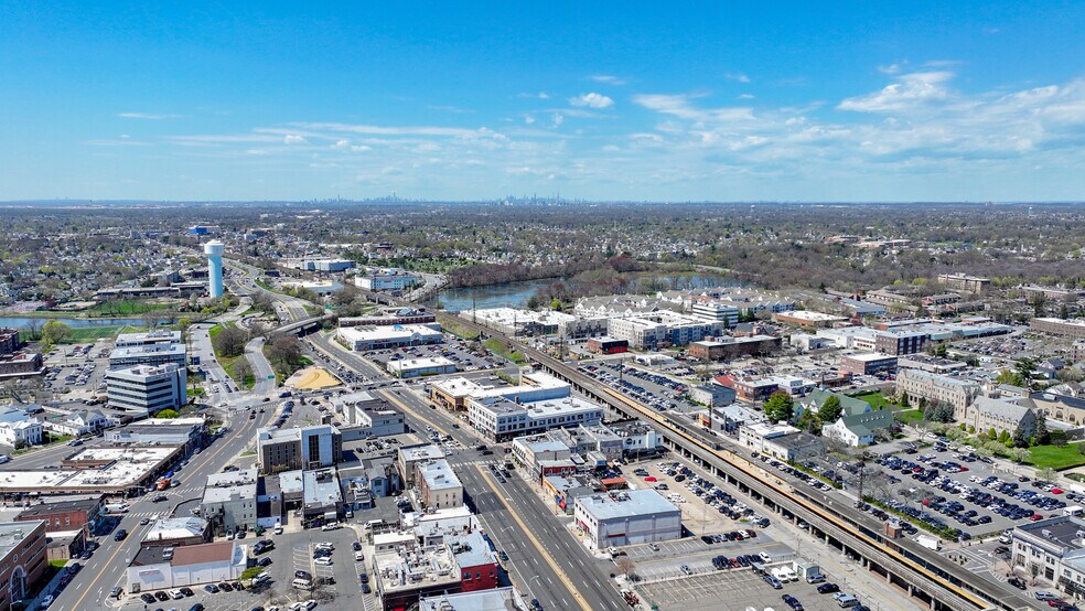 More Photos Of 43 N Village Ave, Rockville Centre Freestanding For Lease