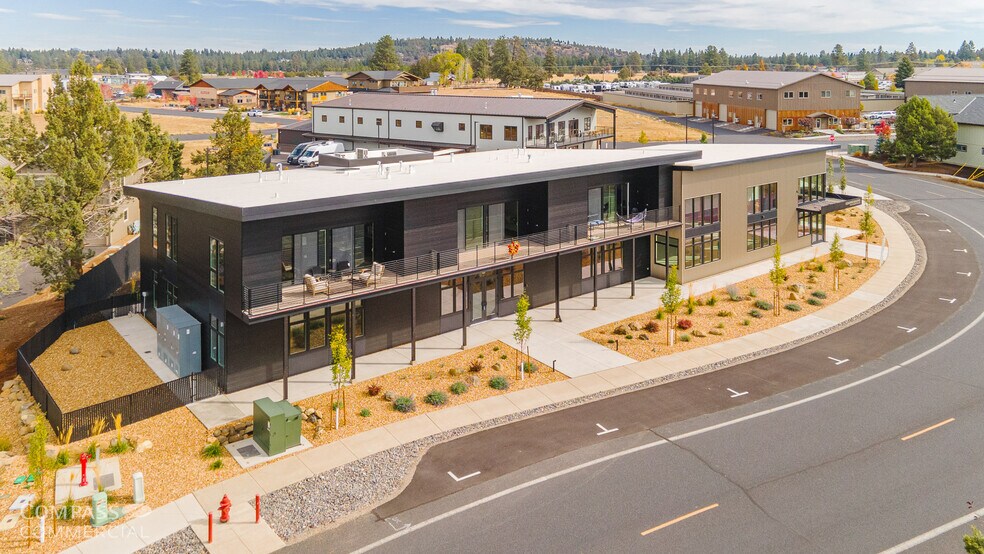 More Photos Of 100 Lundgren Mill Dr, Sisters Office For Sale