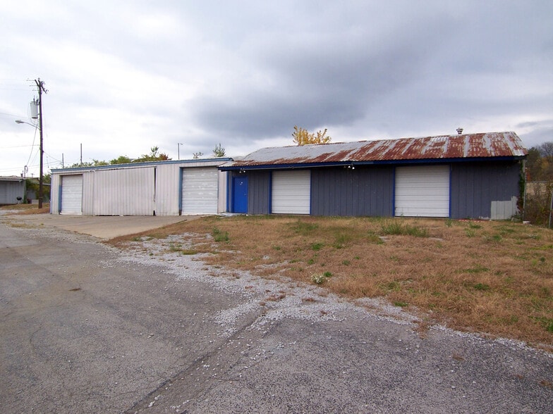 More Photos Of 4040 Lebanon Pike, Hermitage Freestanding For Lease