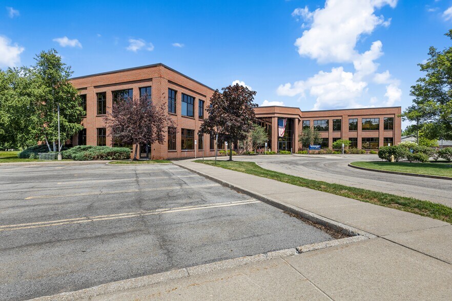 More Photos Of 171 Sullys Trl, Pittsford Office For Lease