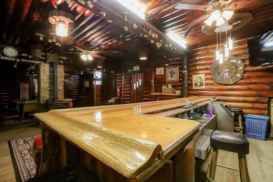 More Photos Of 212 Main St, Sierra City Hotel For Sale