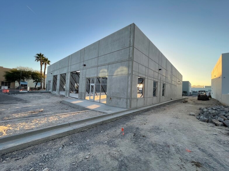 More Photos Of 2630 Brooks Ave, North Las Vegas Industrial For Sale