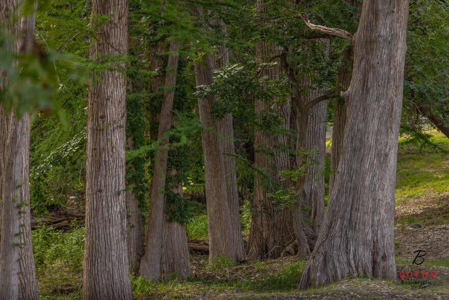 More Photos Of 50500 Interstate 10 W, Comfort Office For Sale