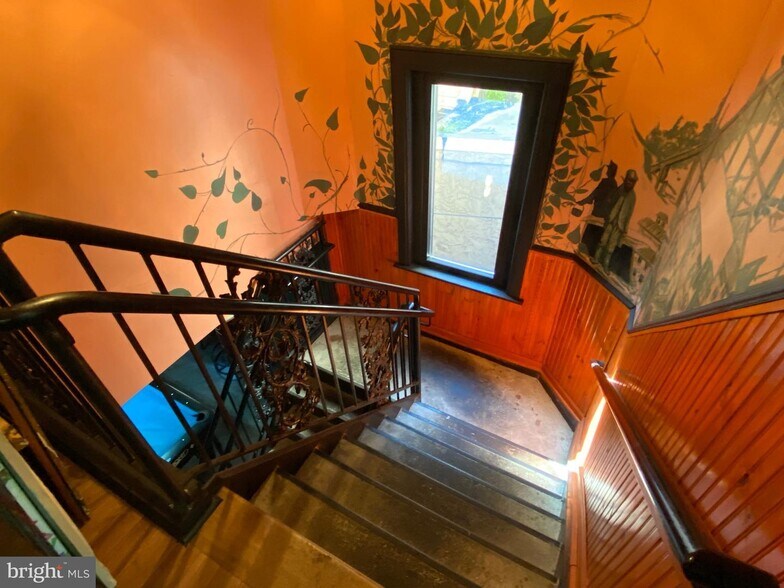 More Photos Of 114-118 N Centre St, Pottsville Bar For Sale