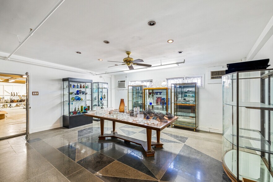 More Photos Of 4775-4779 E Ramon Rd, Palm Springs Warehouse For Sale